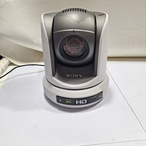 Sony BRC-Z330 HD Color Surveillance & Network P/T/Z Video Camera W/Power Supply